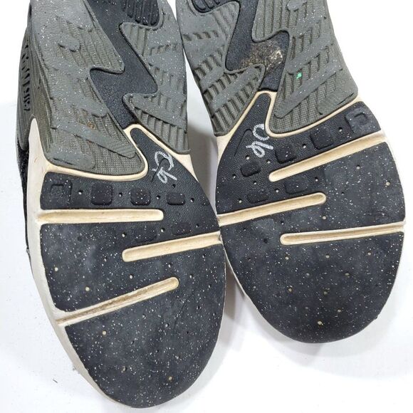 READ Nike Air Max Excee Sneakers Shoes Black White Gray Kids CD6892-001 Size 12C - Picture 7 of 9